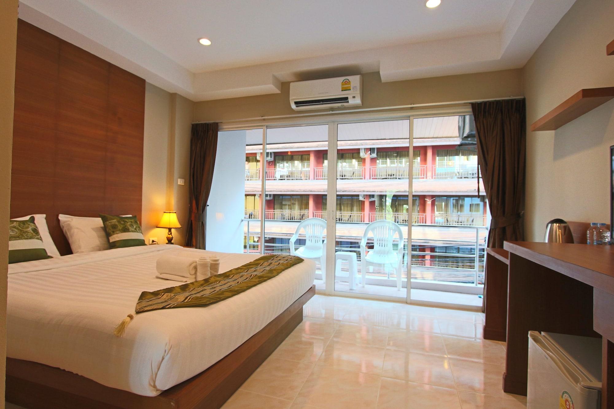 Good Nice Hotel Patong Exterior photo