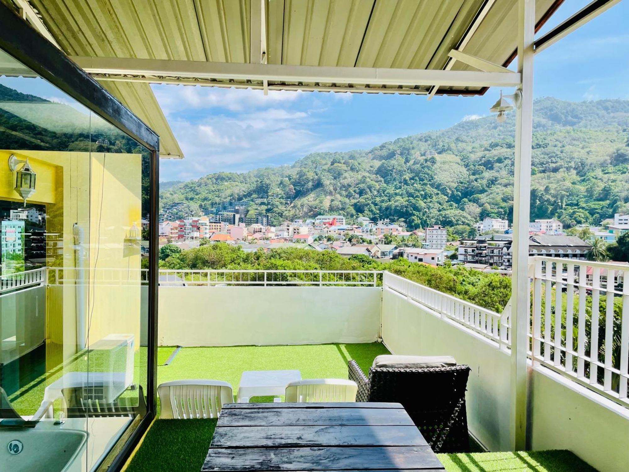 Good Nice Hotel Patong Exterior photo