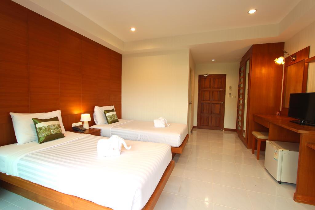 Good Nice Hotel Patong Room photo