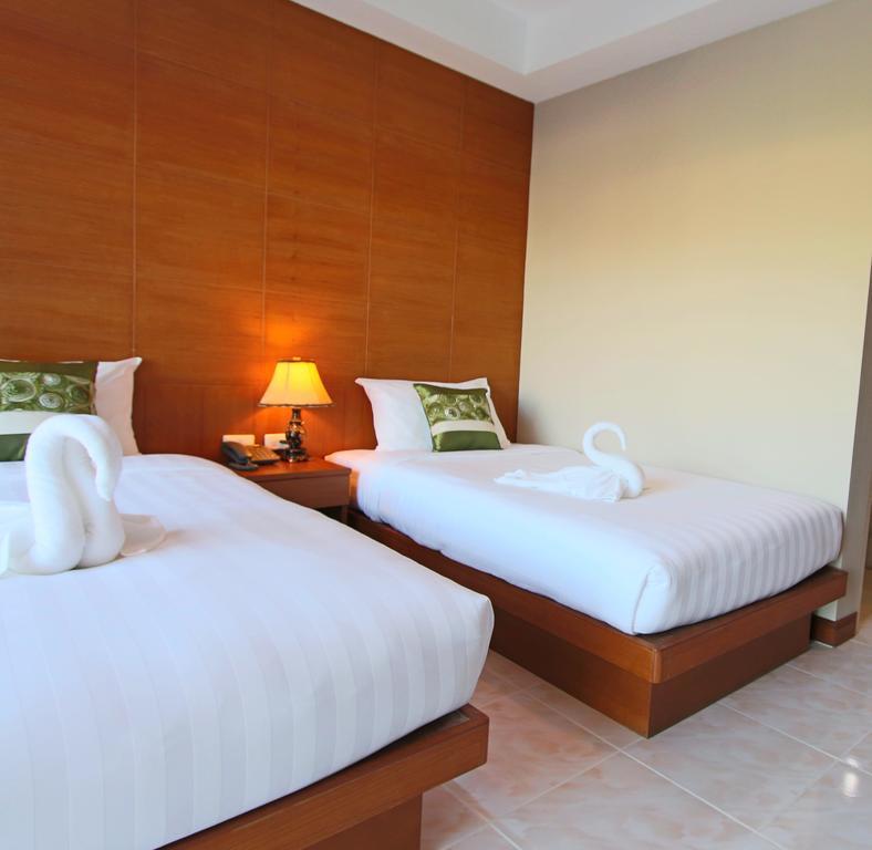 Good Nice Hotel Patong Exterior photo